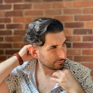 Meet your Posher, Christopher